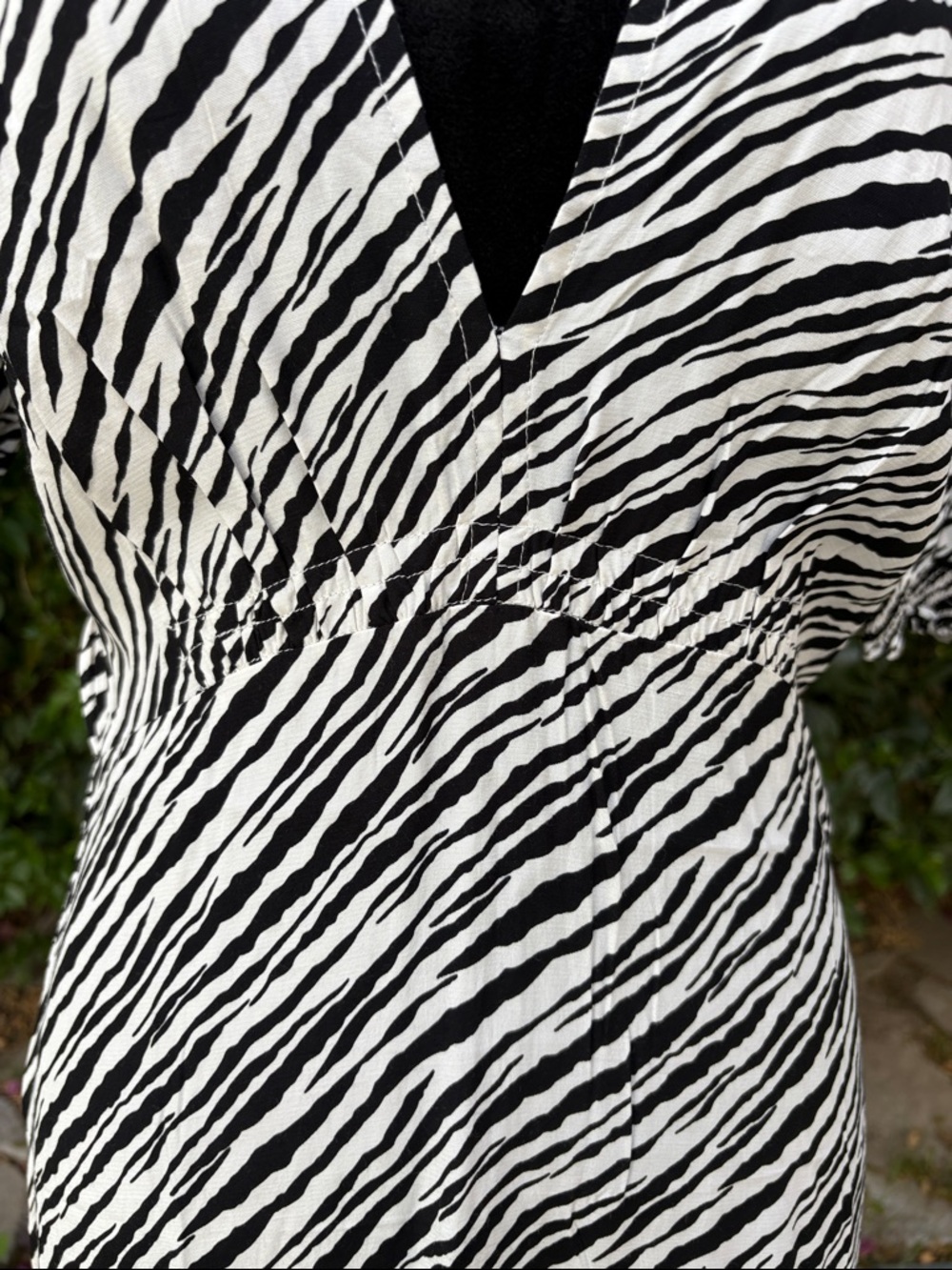 Faithfull The Brand Zebra Print Black & White Midi Dress Size 4 - Picture 4 of 12
